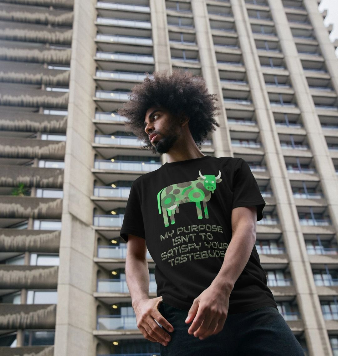 "A COW'S PURPOSE" MEN'S T-SHIRT BLACK